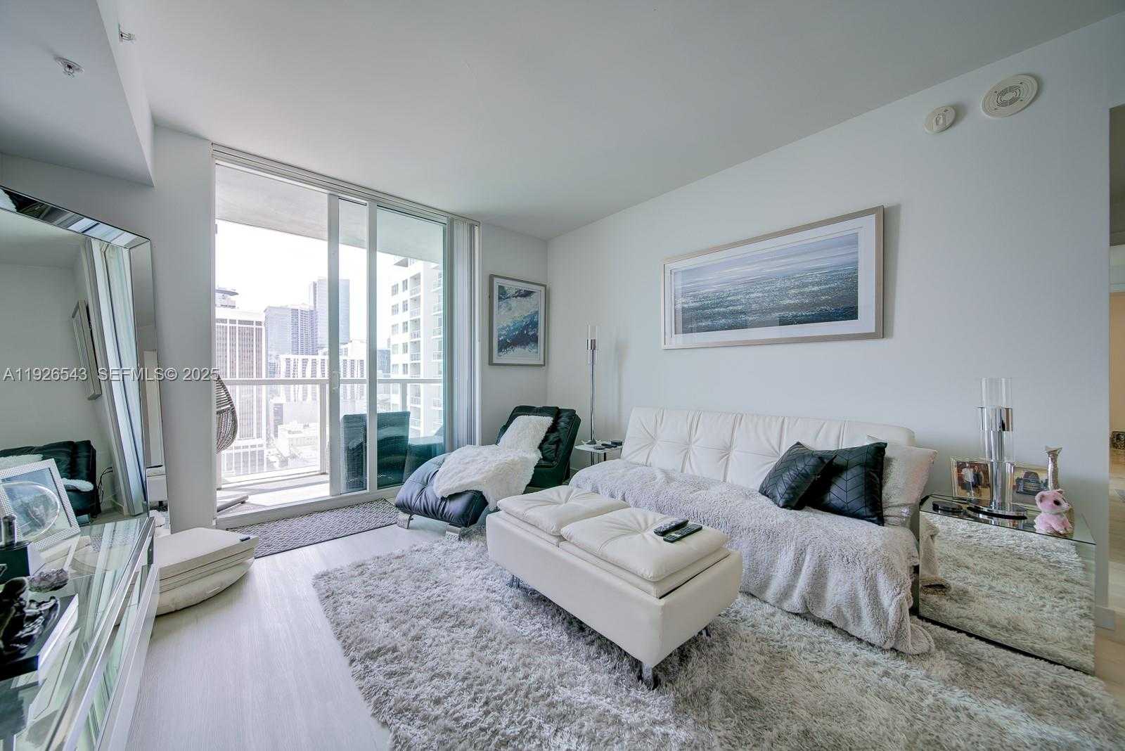 Small Image of 244 BISCAYNE BLVD #2309, Miami Number 7