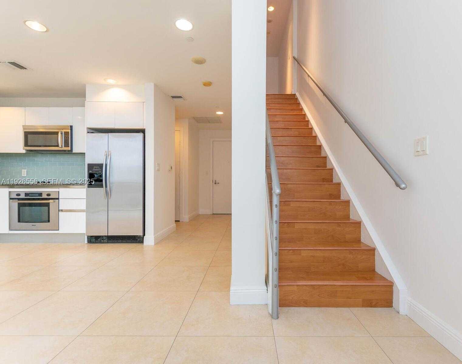 Small Image of 1050 BRICKELL AVE #606, Miami Number 11