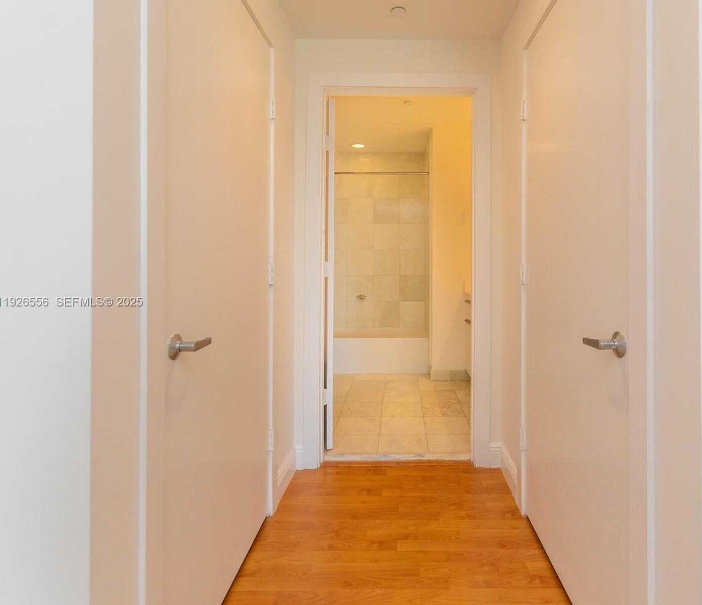 Small Image of 1050 BRICKELL AVE #606, Miami Number 17