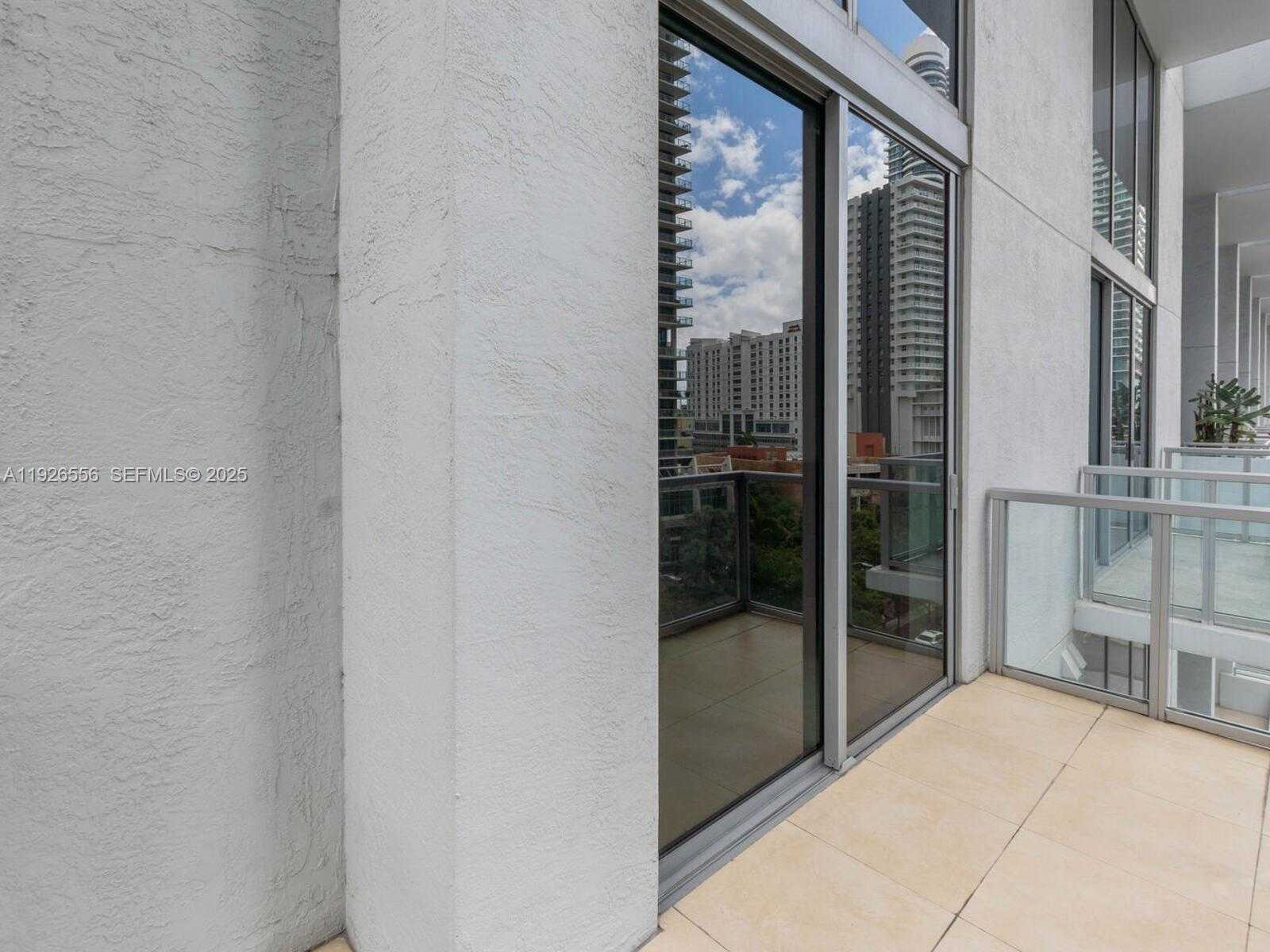 Small Image of 1050 BRICKELL AVE #606, Miami Number 22
