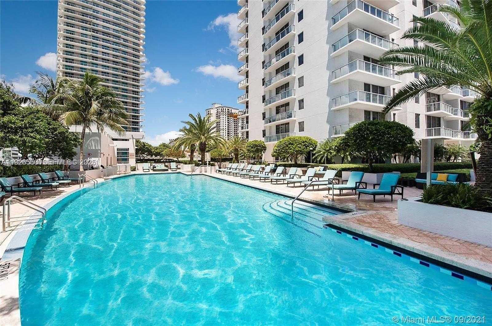 Small Image of 1050 BRICKELL AVE #606, Miami Number 27