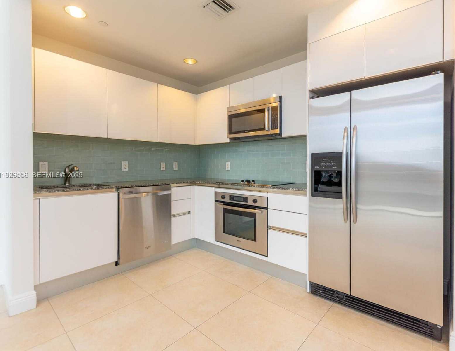 Small Image of 1050 BRICKELL AVE #606, Miami Number 3