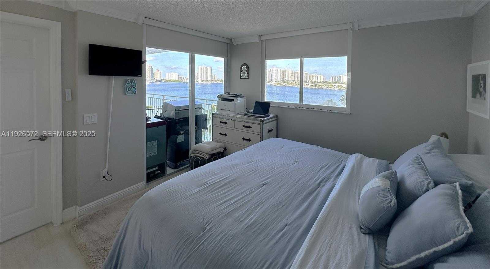 Small Image of 18000 NORTH BAY RD #603, Sunny Isles Beach Number 13
