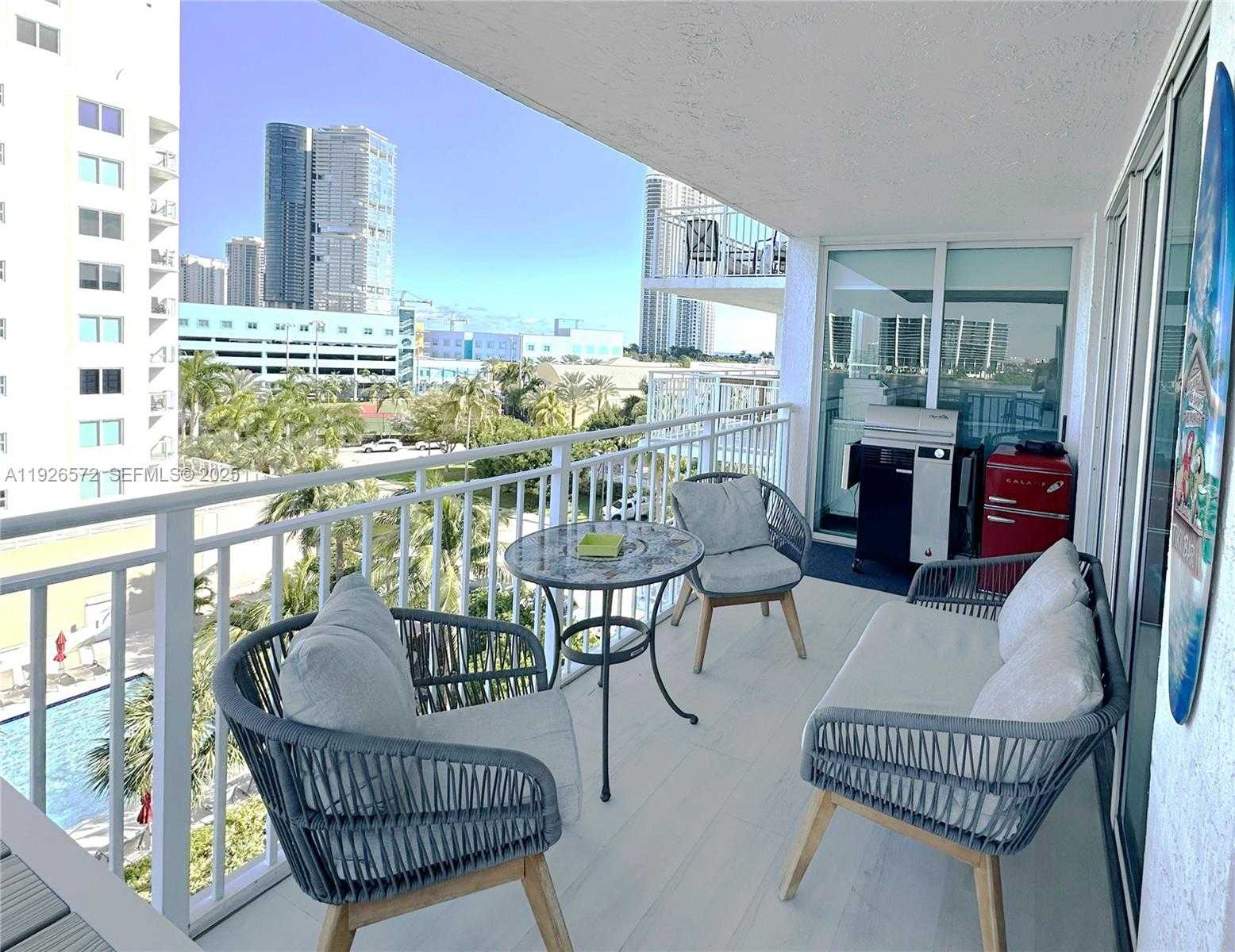 Small Image of 18000 NORTH BAY RD #603, Sunny Isles Beach Number 17