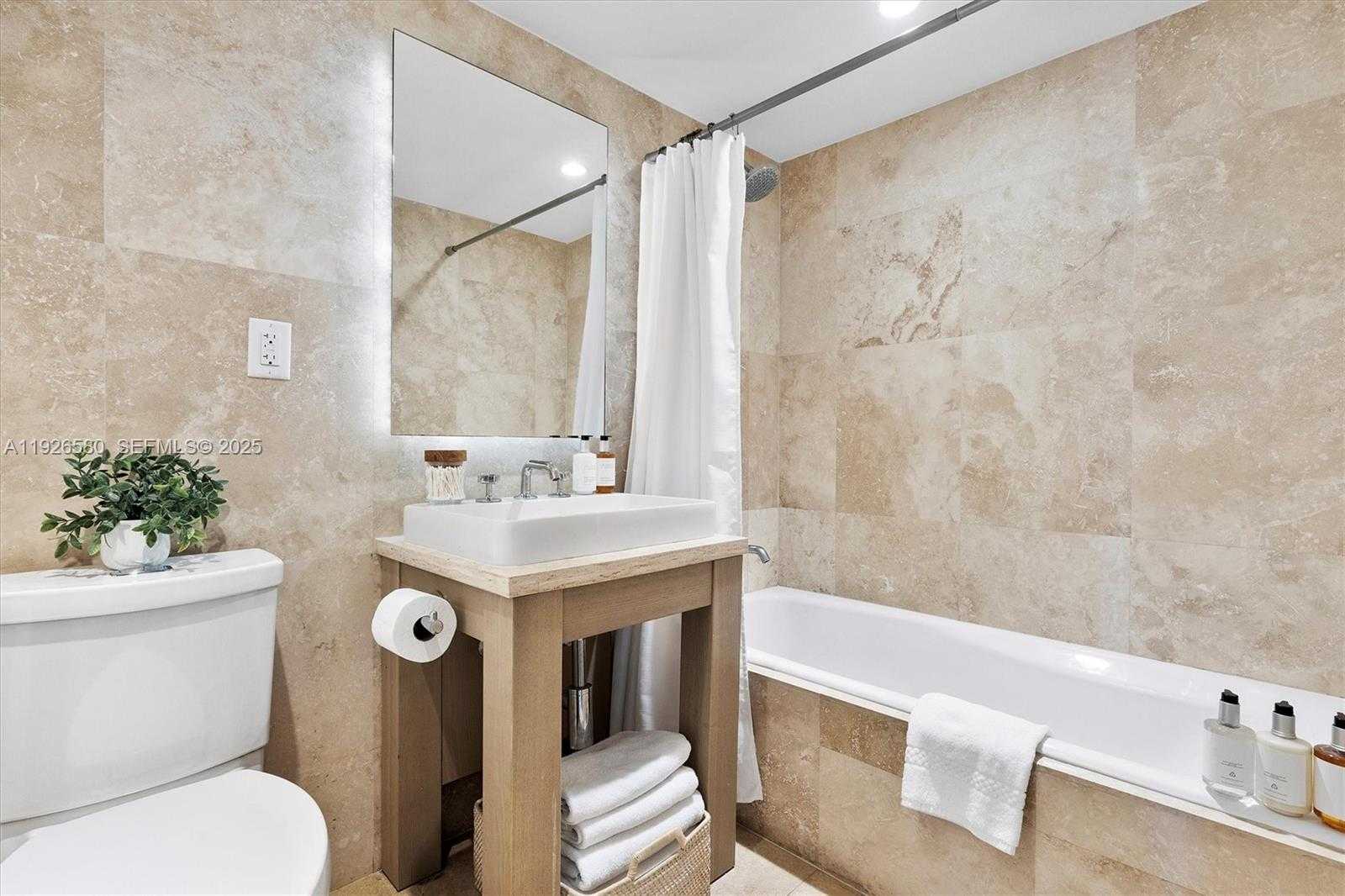 Small Image of 102 24TH ST #1413, Miami Beach Number 28