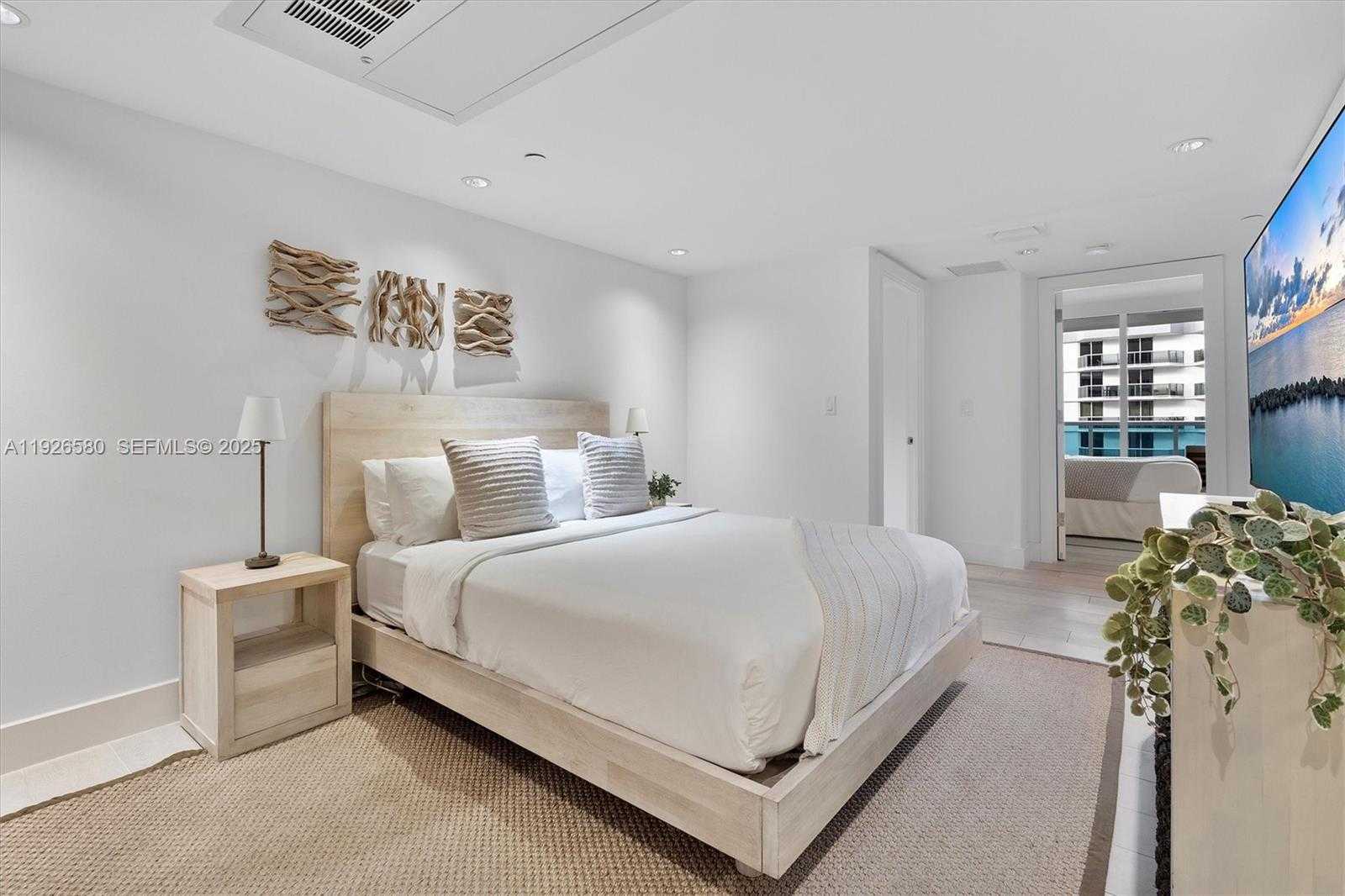 Small Image of 102 24TH ST #1413, Miami Beach Number 31