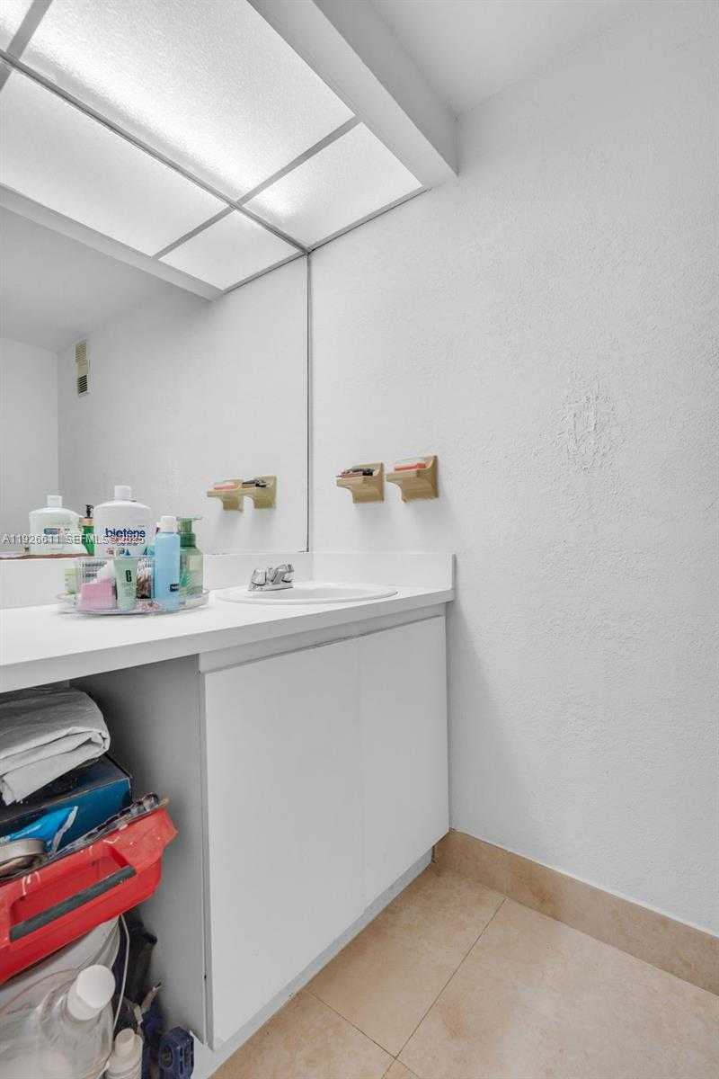 Small Image of 1900 WEST 68TH ST #F302, Hialeah Number 11