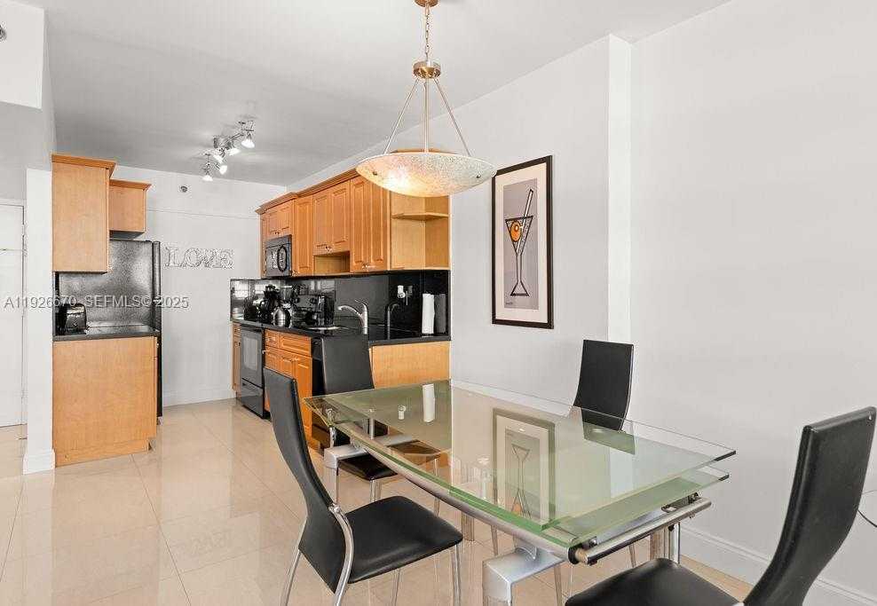 Small Image of 100 LINCOLN RD #702, Miami Beach Number 10