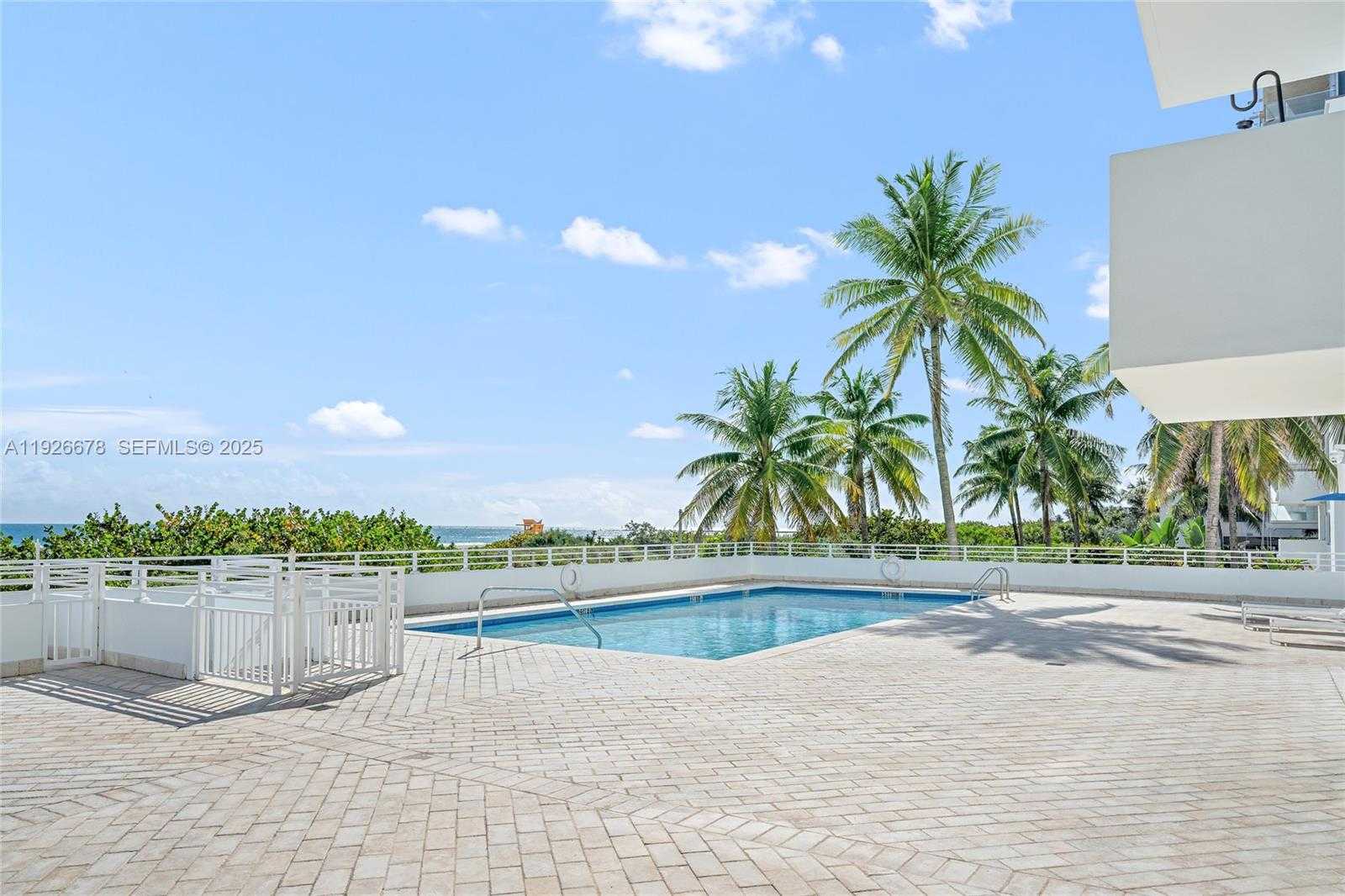 Small Image of 345 OCEAN DR #511, Miami Beach Number 11