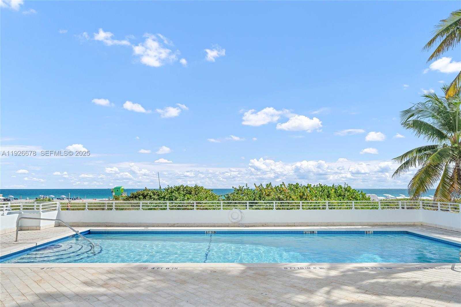 Small Image of 345 OCEAN DR #511, Miami Beach Number 12