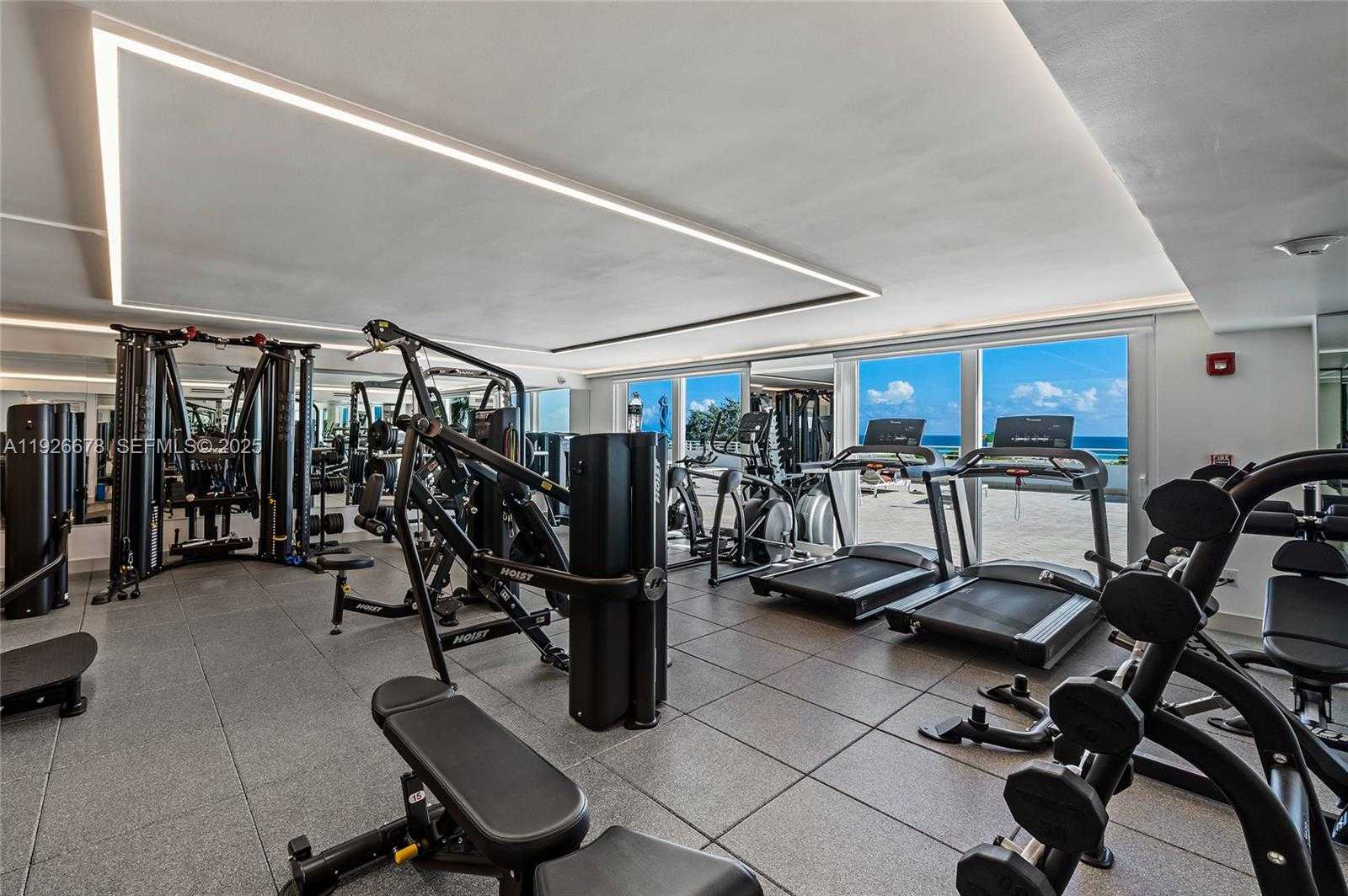 Small Image of 345 OCEAN DR #511, Miami Beach Number 13