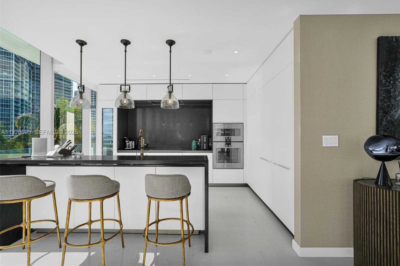 Small Image of 300 BISCAYNE BOULEVARD WAY #301E, Miami Number 21