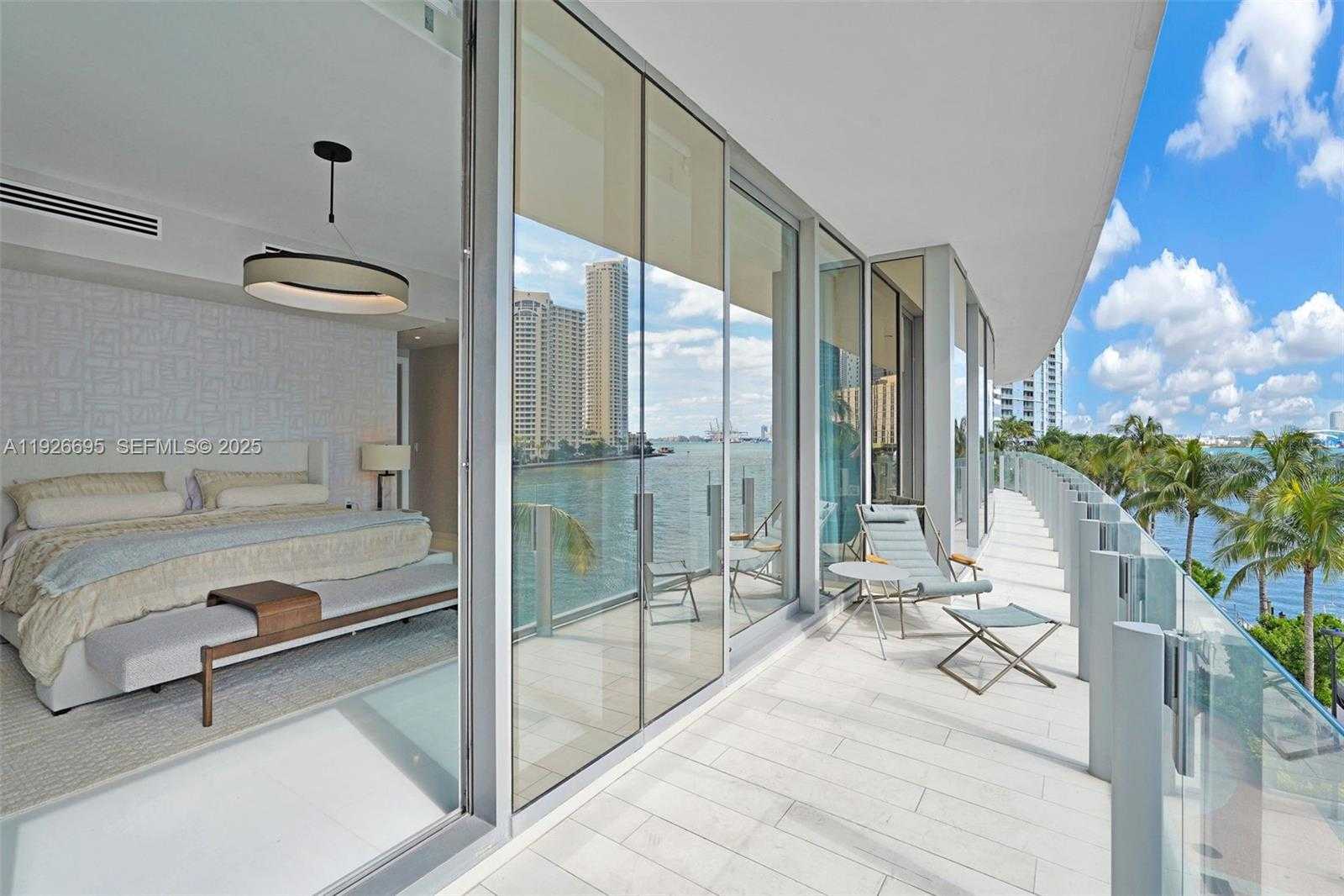 Small Image of 300 BISCAYNE BOULEVARD WAY #301E, Miami Number 28