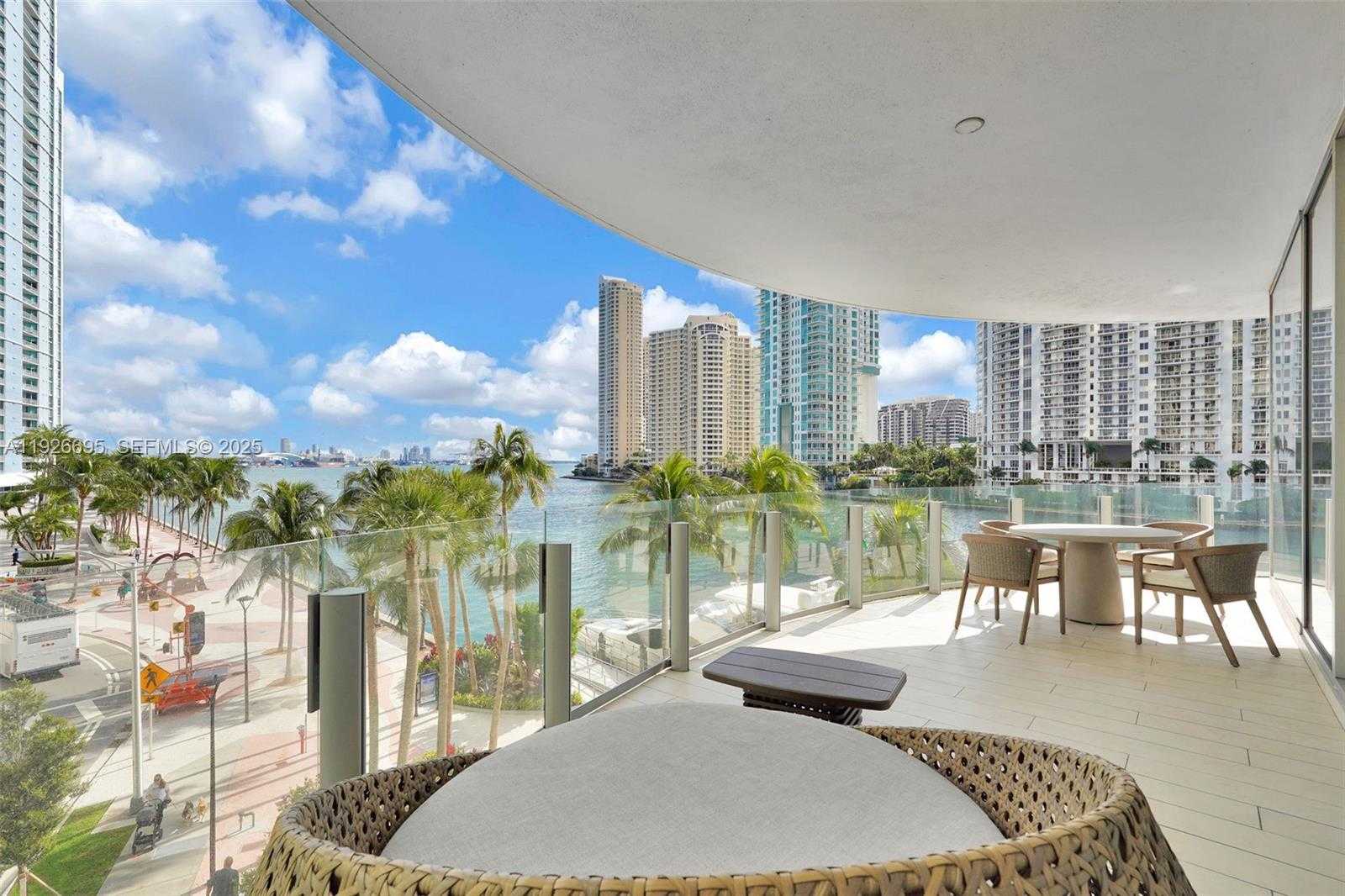 Small Image of 300 BISCAYNE BOULEVARD WAY #301E, Miami Number 42