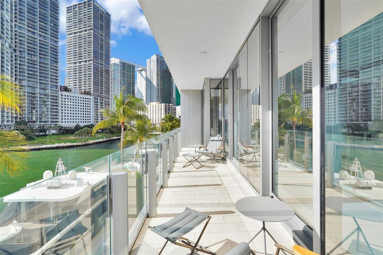 Small Image of 300 BISCAYNE BOULEVARD WAY #301E, Miami Number 46