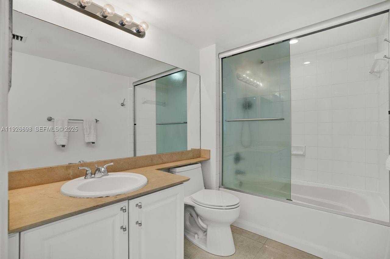 Small Image of 90 ALTON RD #2907, Miami Beach Number 18