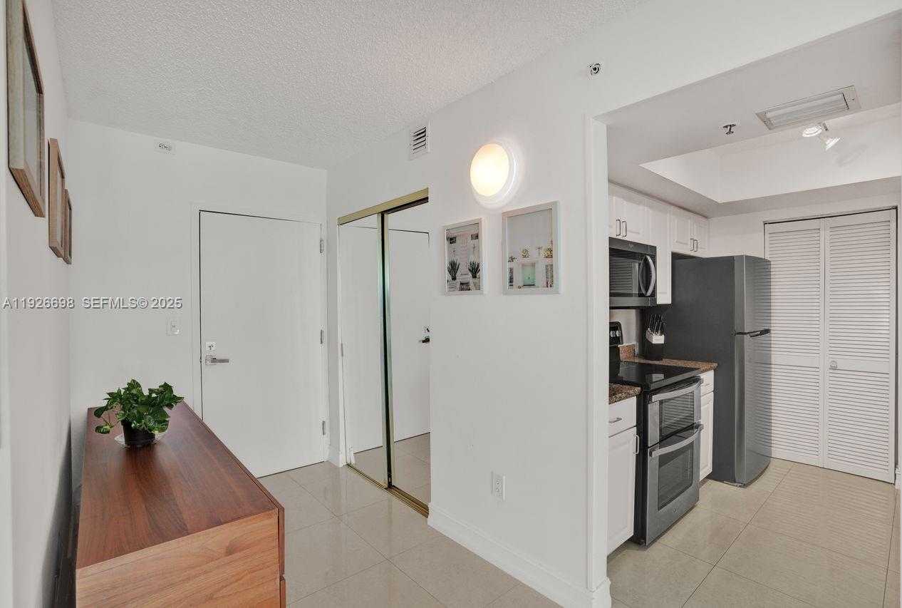 Small Image of 90 ALTON RD #2907, Miami Beach Number 31
