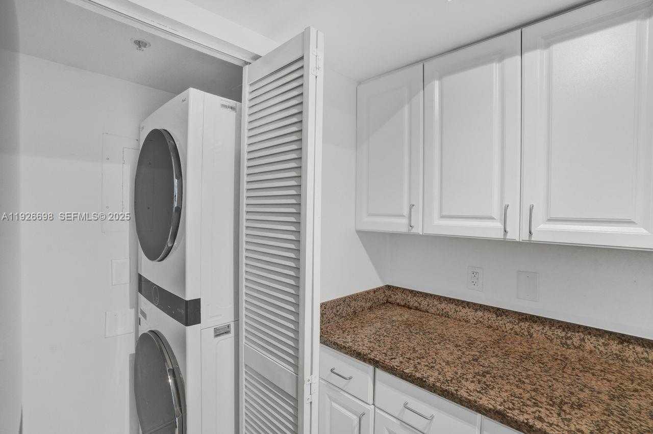 Small Image of 90 ALTON RD #2907, Miami Beach Number 33