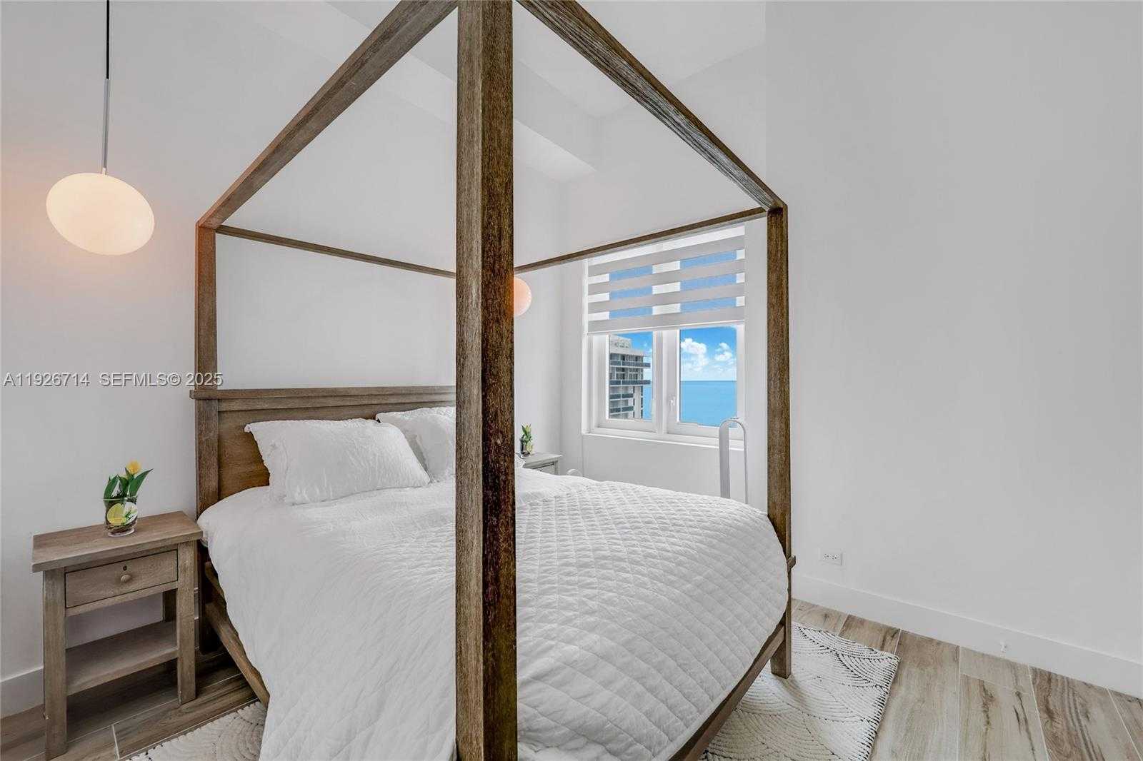 Small Image of 2301 COLLINS AVE #1625, Miami Beach Number 10