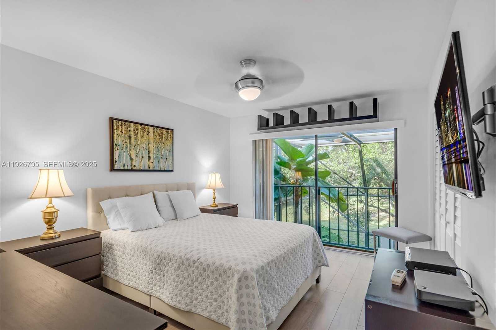 Imagen de Pequeño Objeto