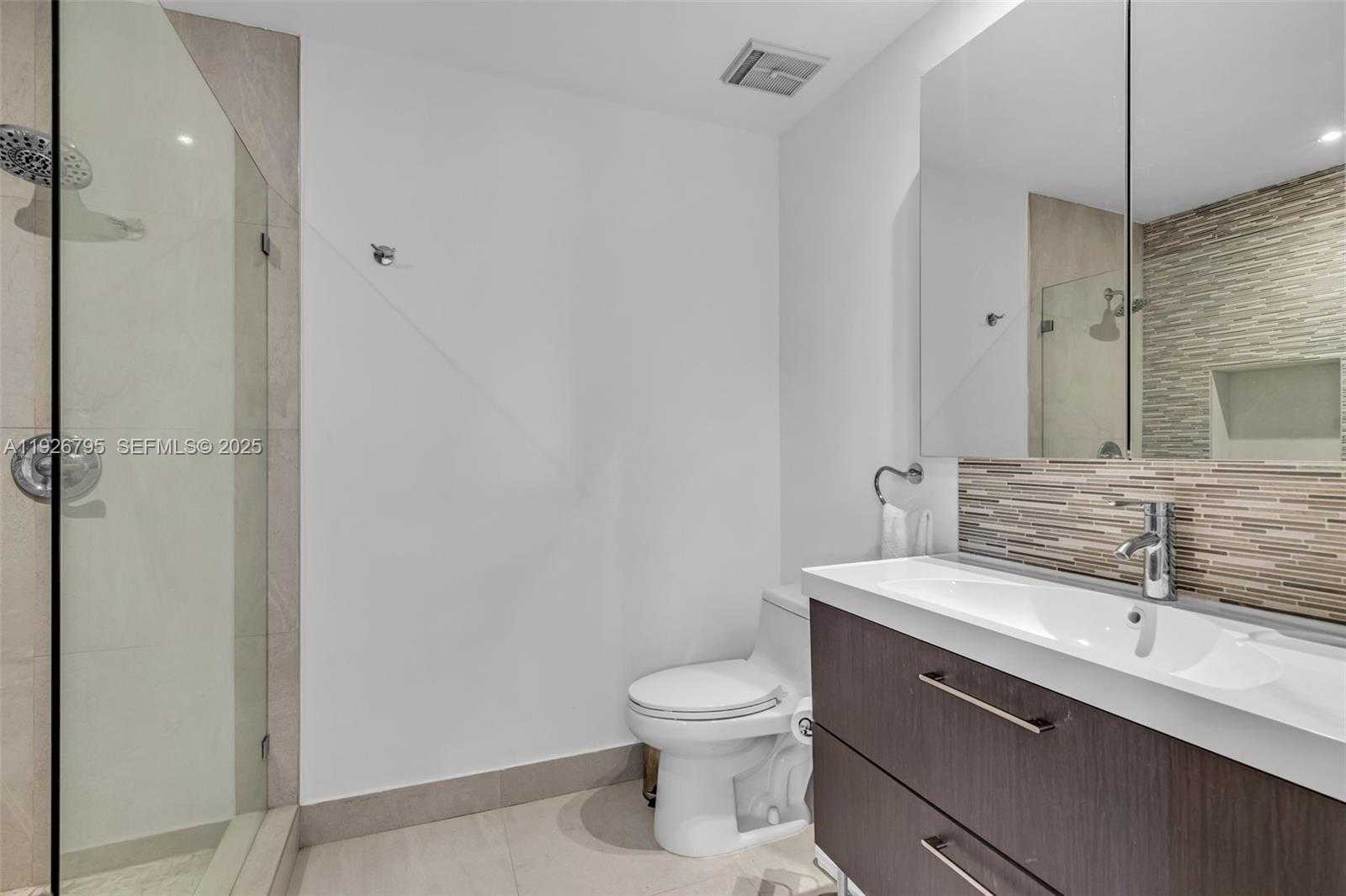 Imagen de Pequeño Objeto