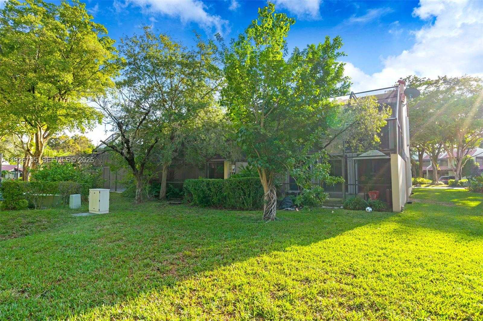 Imagen de Pequeño Objeto