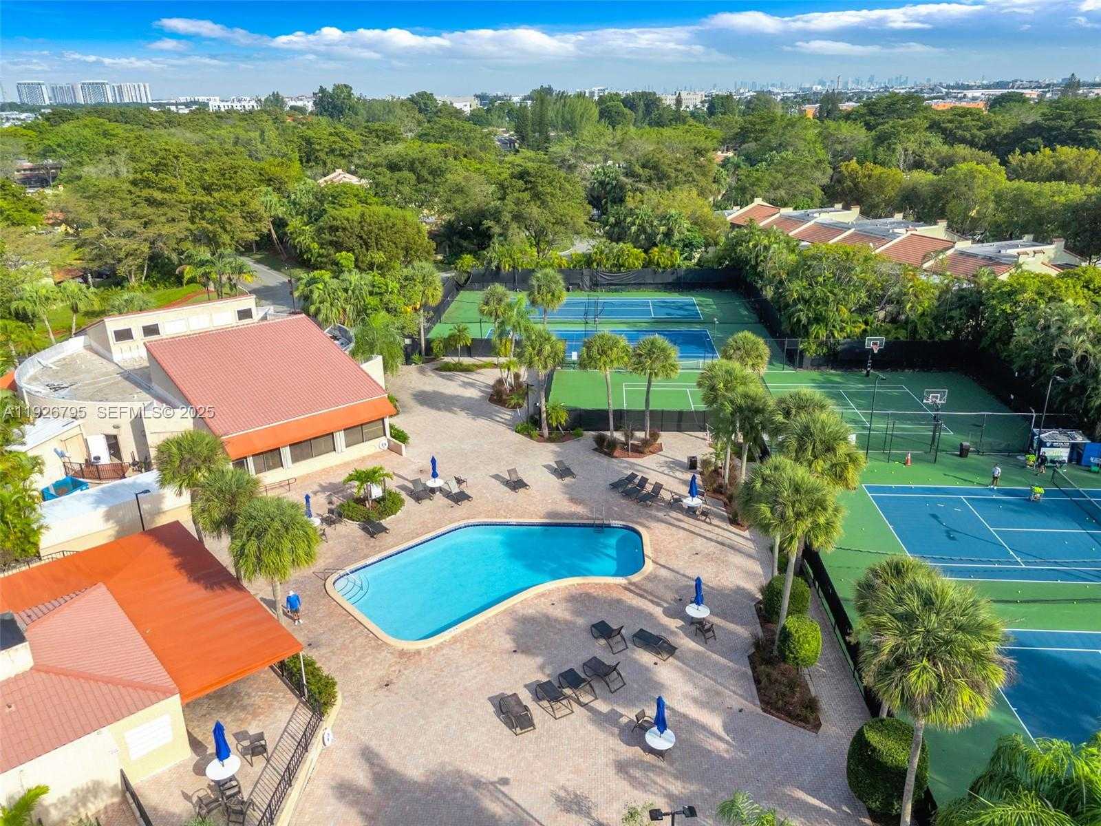 Imagen de Pequeño Objeto