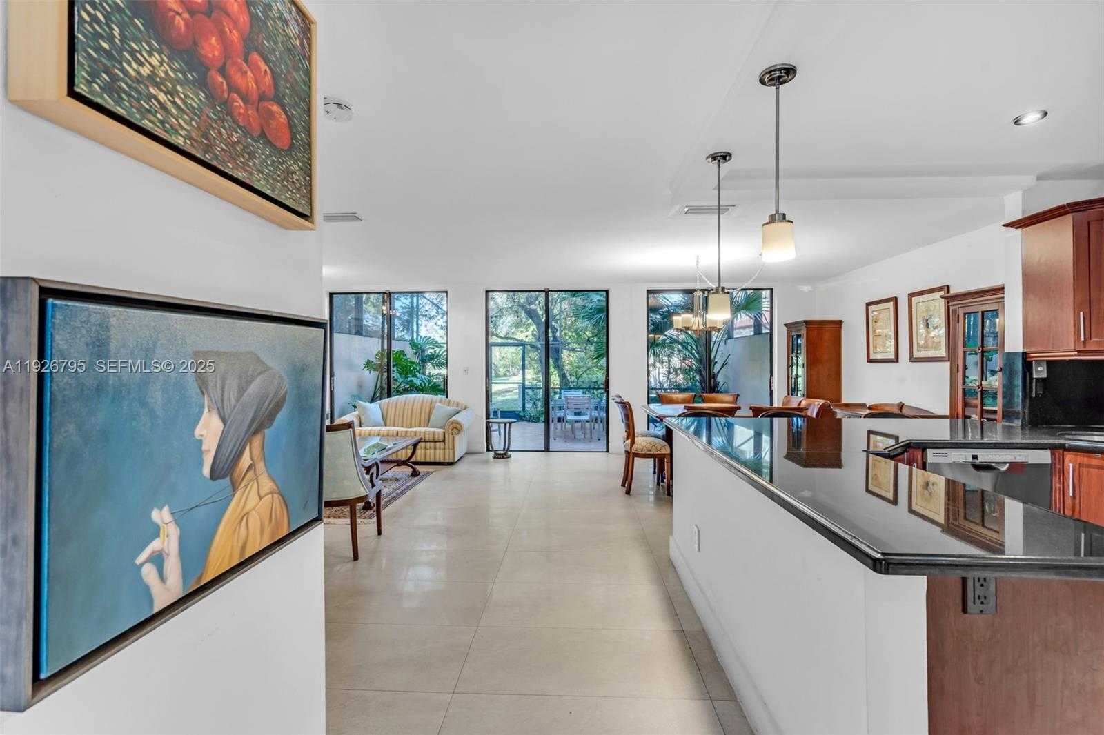 Imagen de Pequeño Objeto