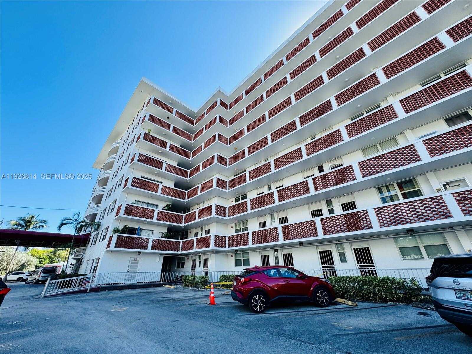 Small Image of 3660 NORTH EAST 166TH ST #812, North Miami Beach Number 40