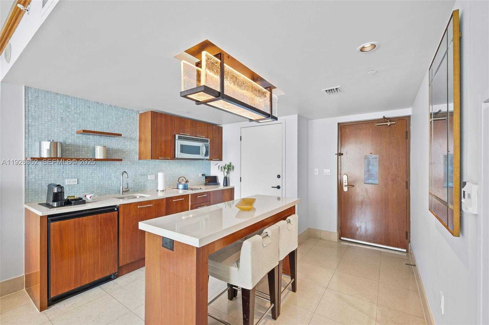 Small Image of 6801 COLLINS AVE #614 (legal 609), Miami Beach Number 3