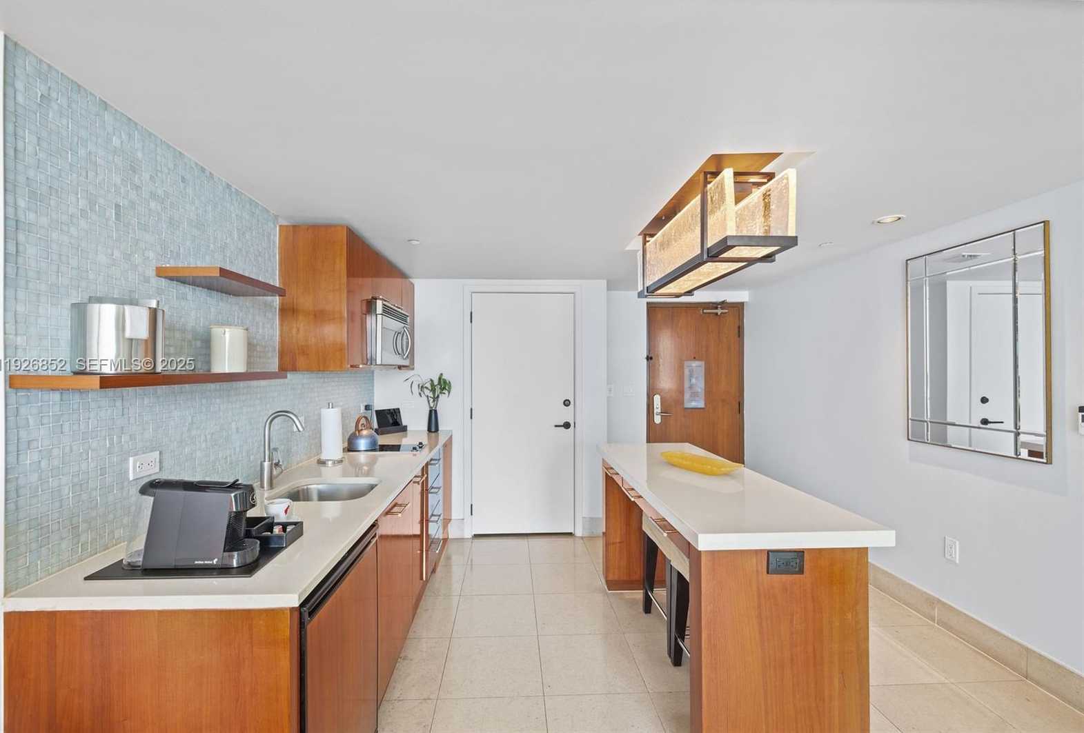 Small Image of 6801 COLLINS AVE #614 (legal 609), Miami Beach Number 4