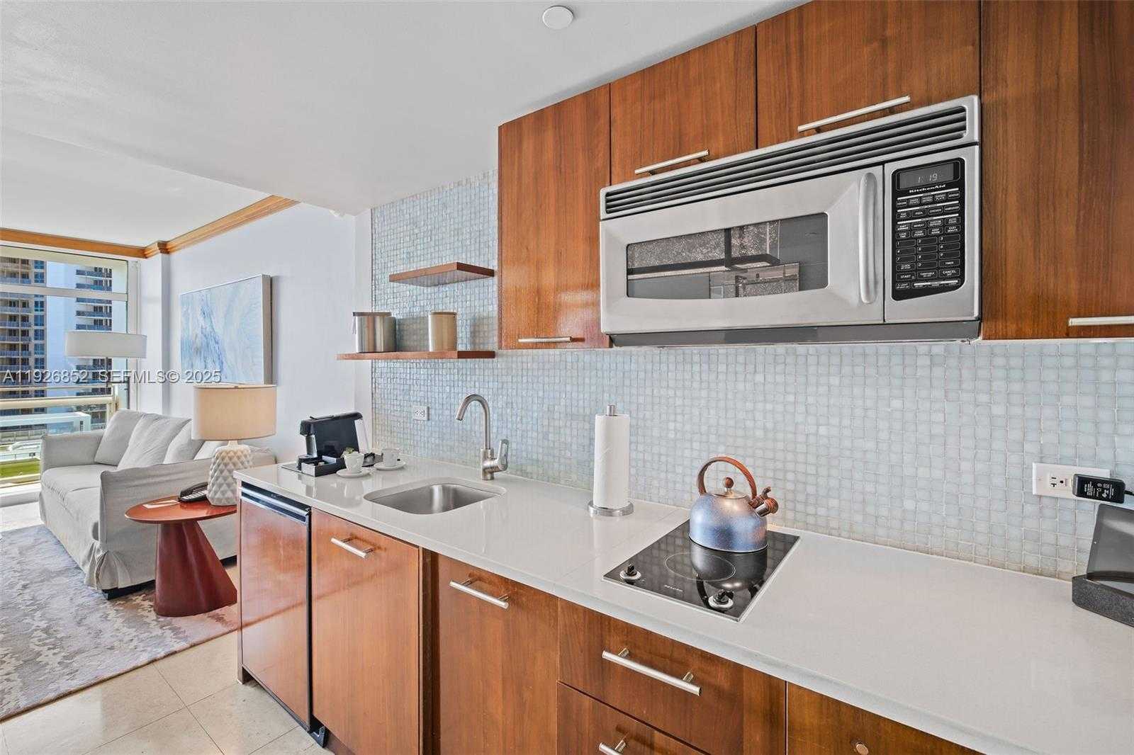 Small Image of 6801 COLLINS AVE #614 (legal 609), Miami Beach Number 5