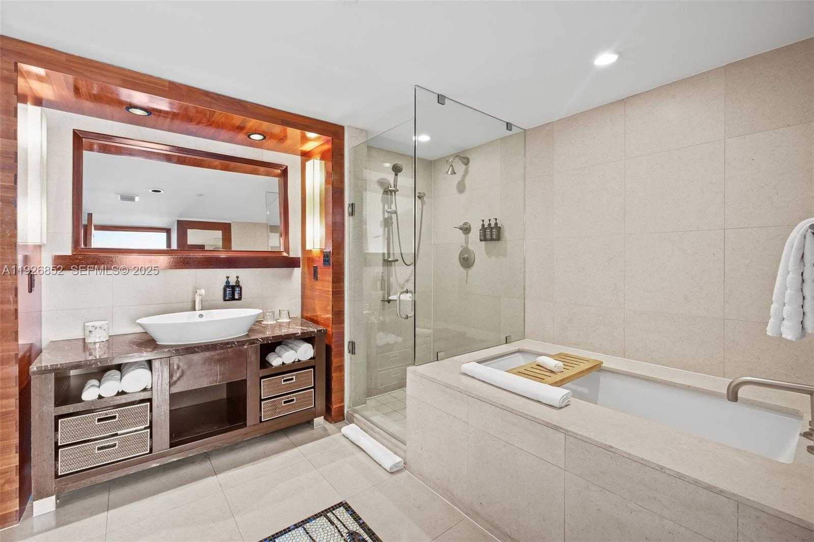 Small Image of 6801 COLLINS AVE #614 (legal 609), Miami Beach Number 9