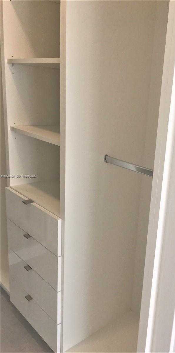 Small Image of 1000 WEST AVE #1027, Miami Beach Number 14