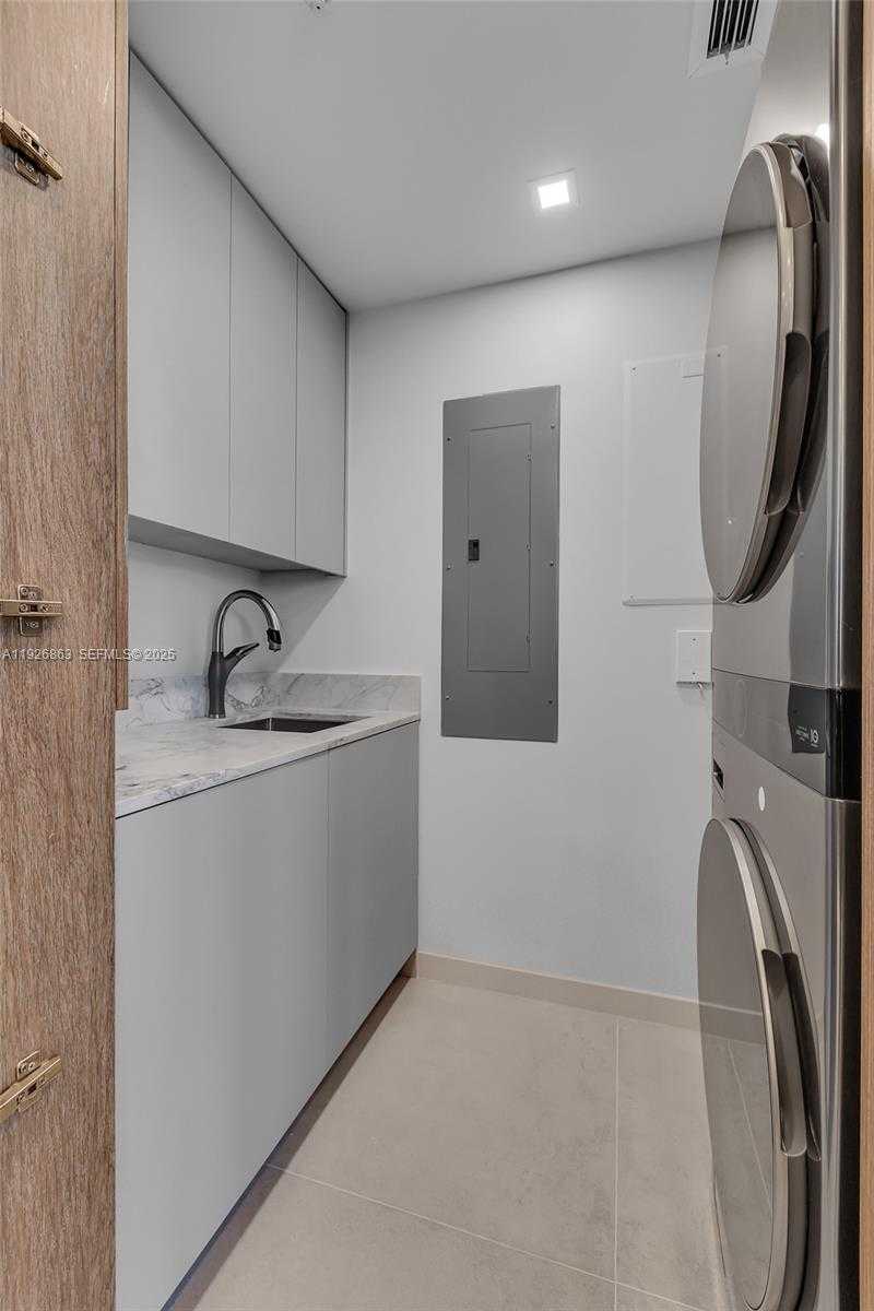 Small Image of 3535 SOUTH OCEAN DR #1003, Hollywood Number 16