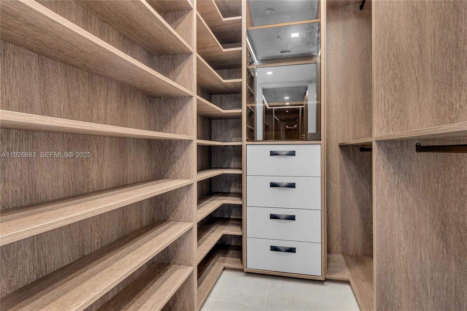 Small Image of 3535 SOUTH OCEAN DR #1003, Hollywood Number 25