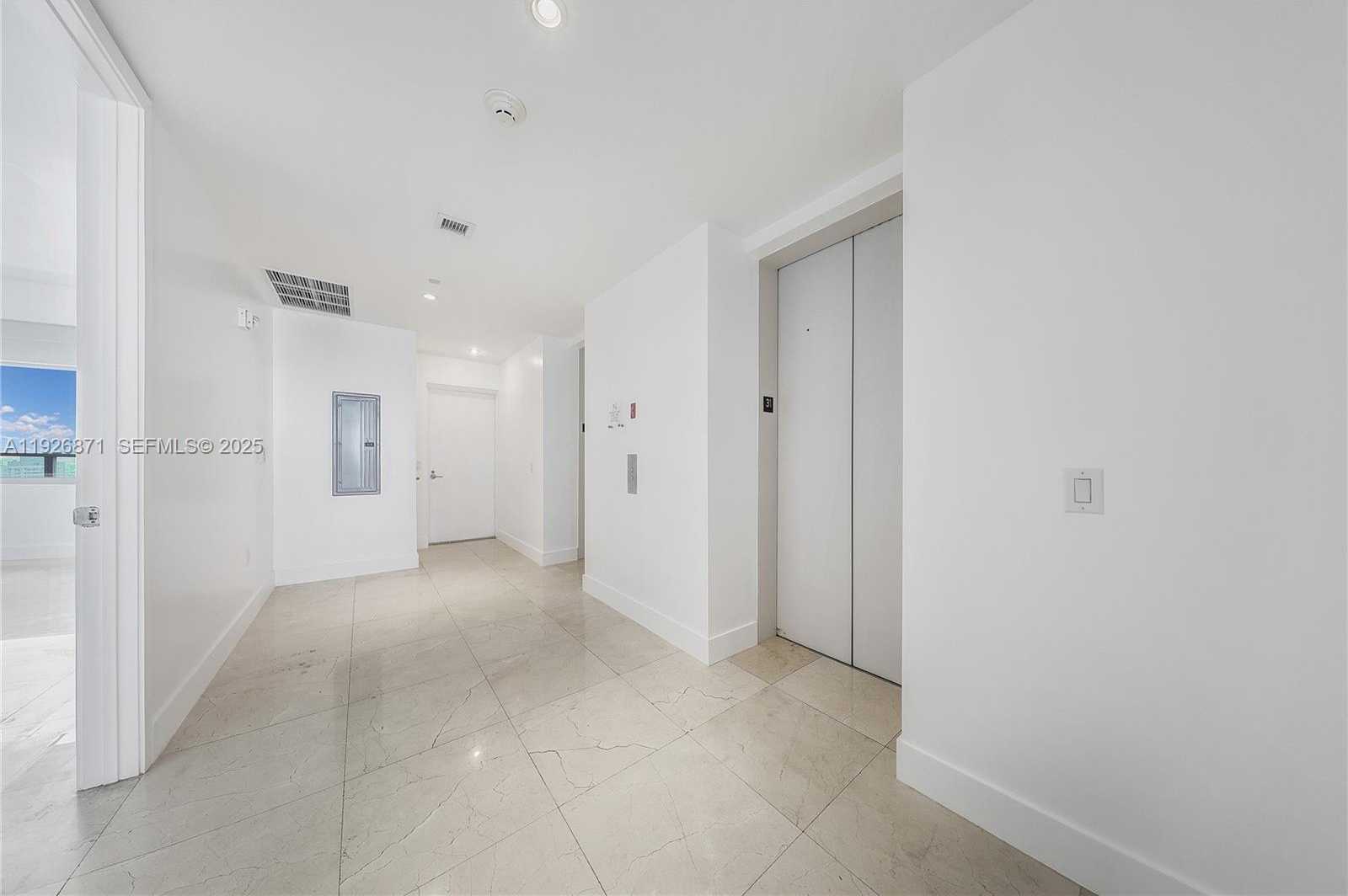 Small Image of 1100 BISCAYNE BLVD #3103, Miami Number 4