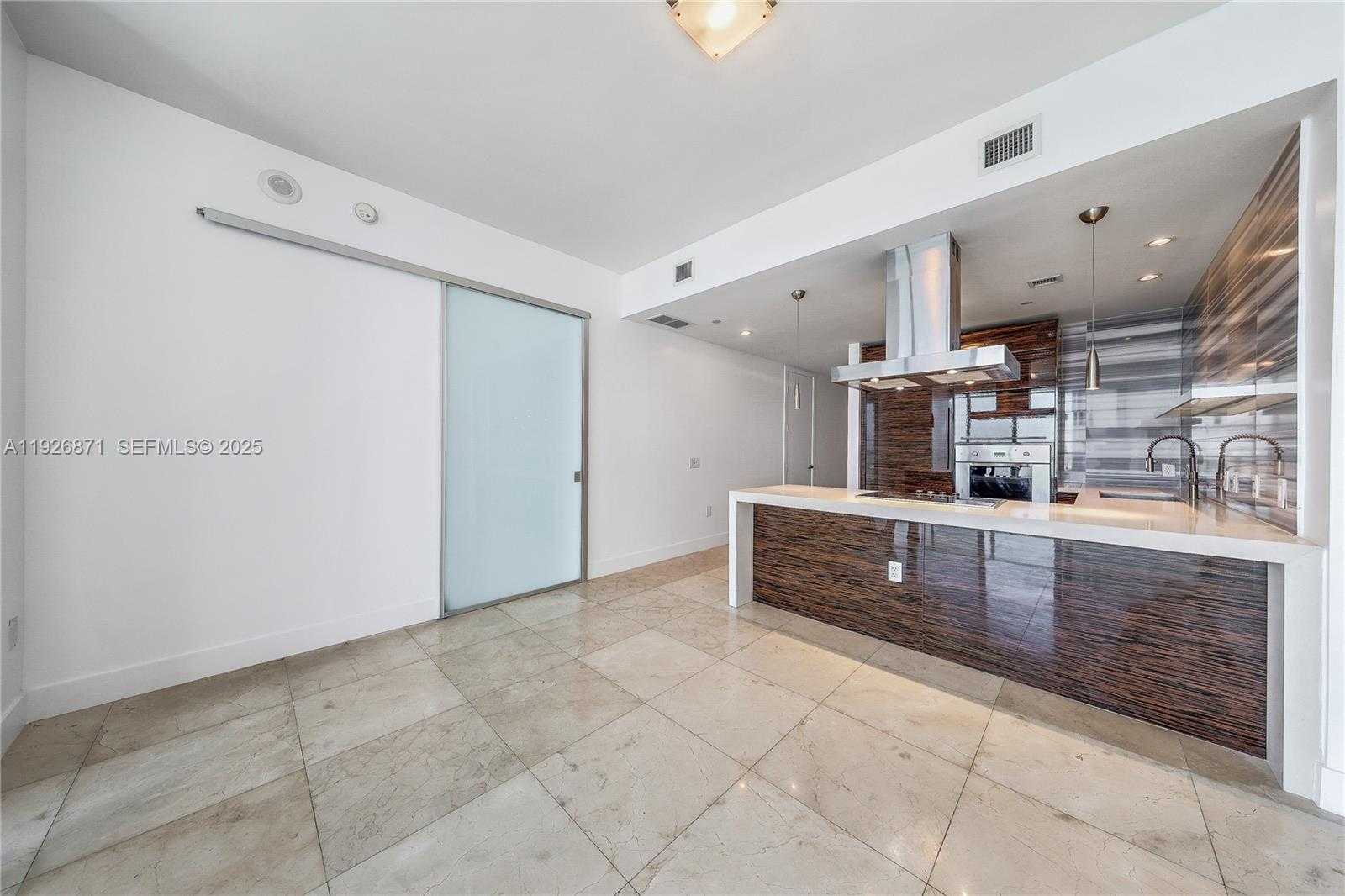 Small Image of 1100 BISCAYNE BLVD #3103, Miami Number 9