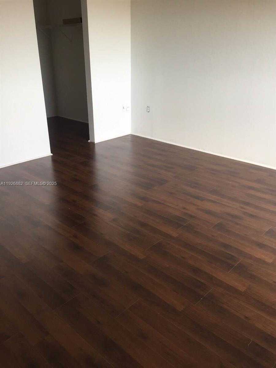 Small Image of 9375 FONTAINEBLEAU BLVD #L423, Miami Number 9