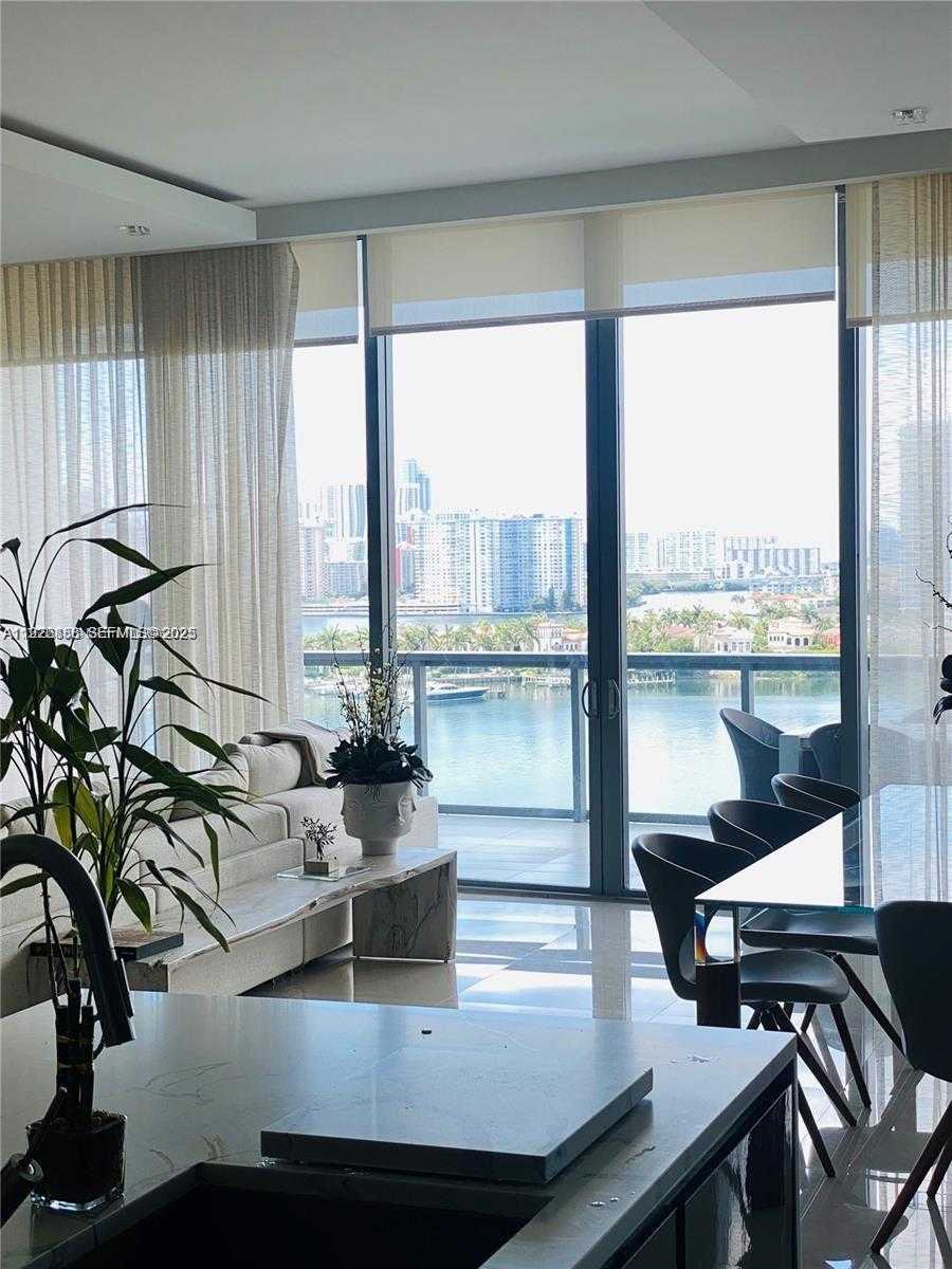 Small Image of 3300 NORTH EAST 188TH ST #LPH09, Aventura Number 4