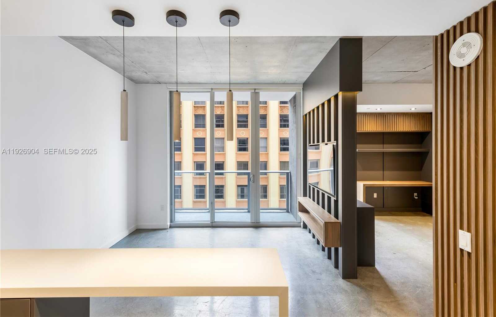 Imagen de Pequeño Objeto