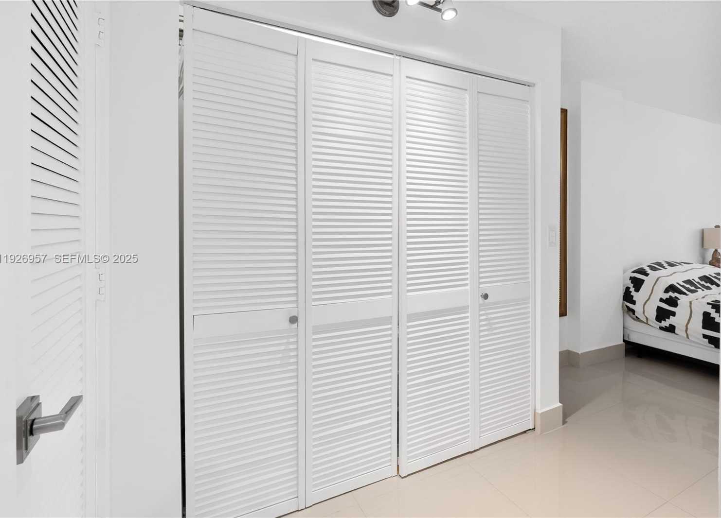 Small Image of 1849 SOUTH OCEAN DR #212, Hallandale Beach Number 13