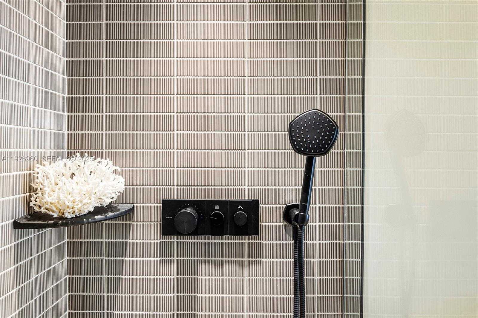 Small Image of 3 ISLAND AVE #09H, Miami Beach Number 23