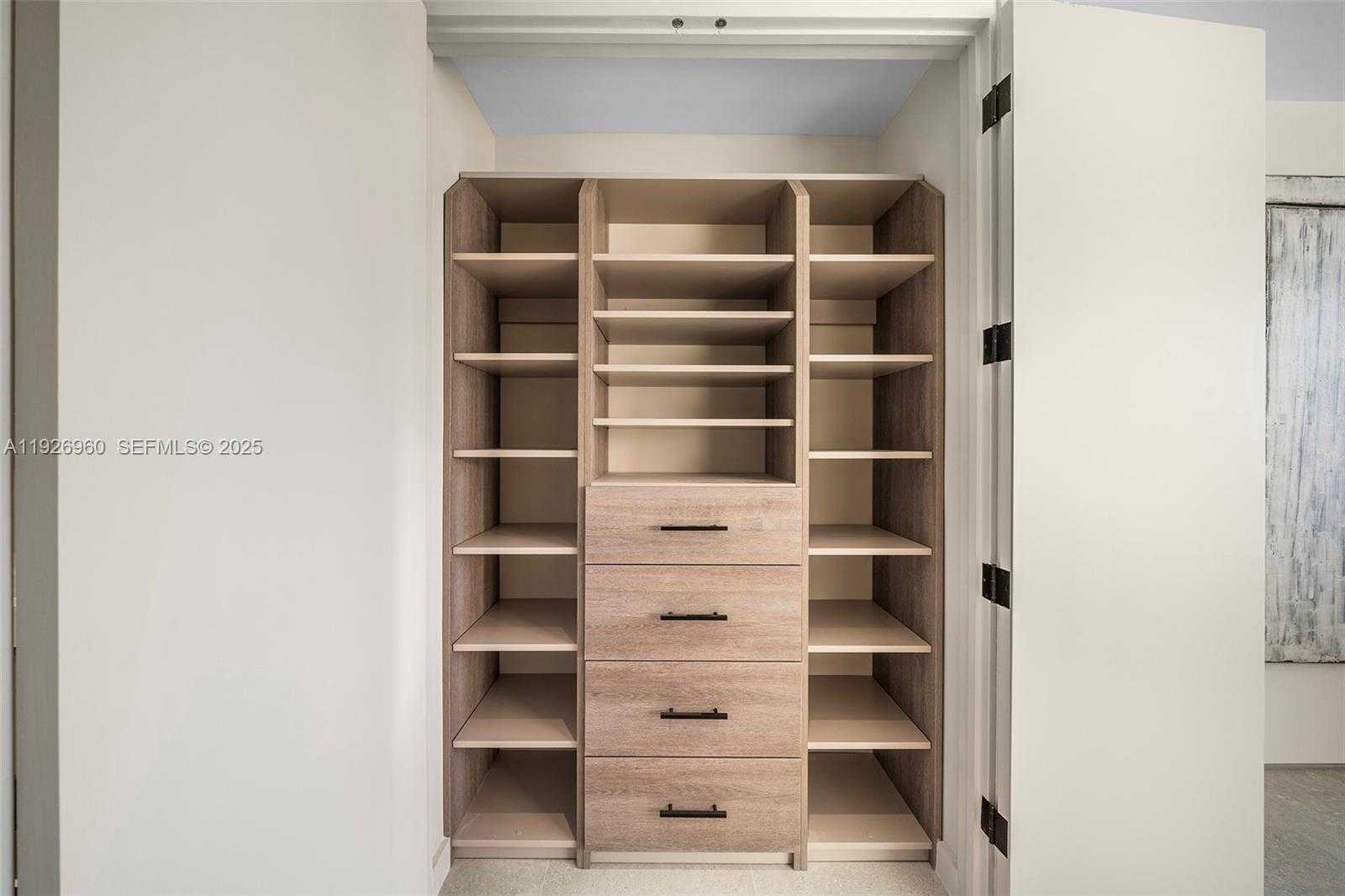 Small Image of 3 ISLAND AVE #09H, Miami Beach Number 25