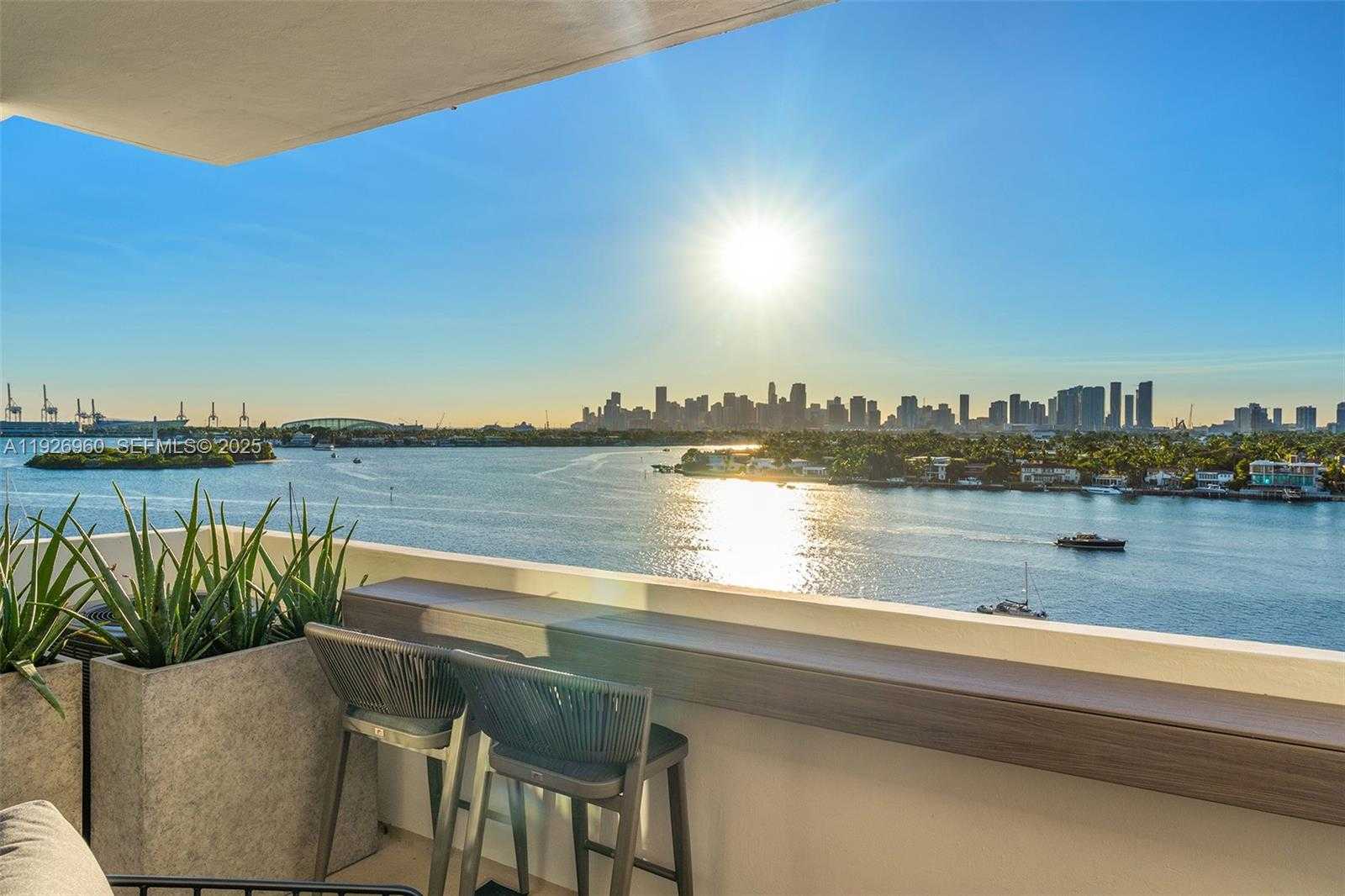 Small Image of 3 ISLAND AVE #09H, Miami Beach Number 27