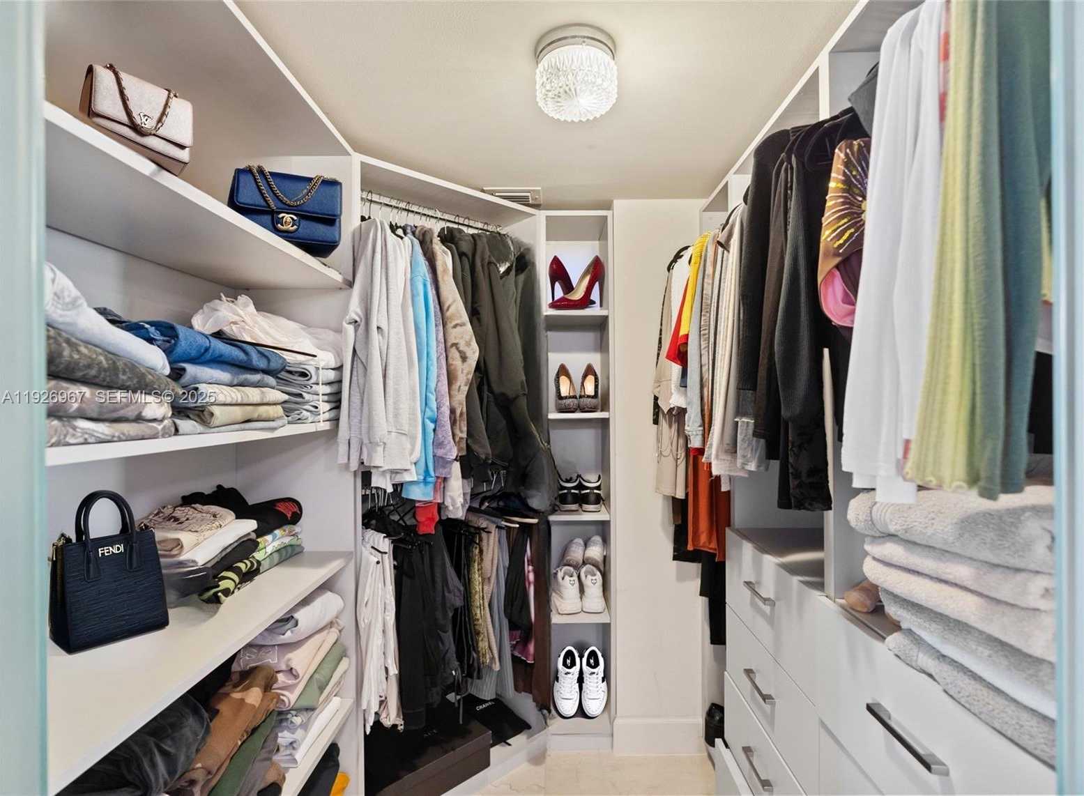 Small Image of 3530 MYSTIC POINTE DR #1714, Aventura Number 11