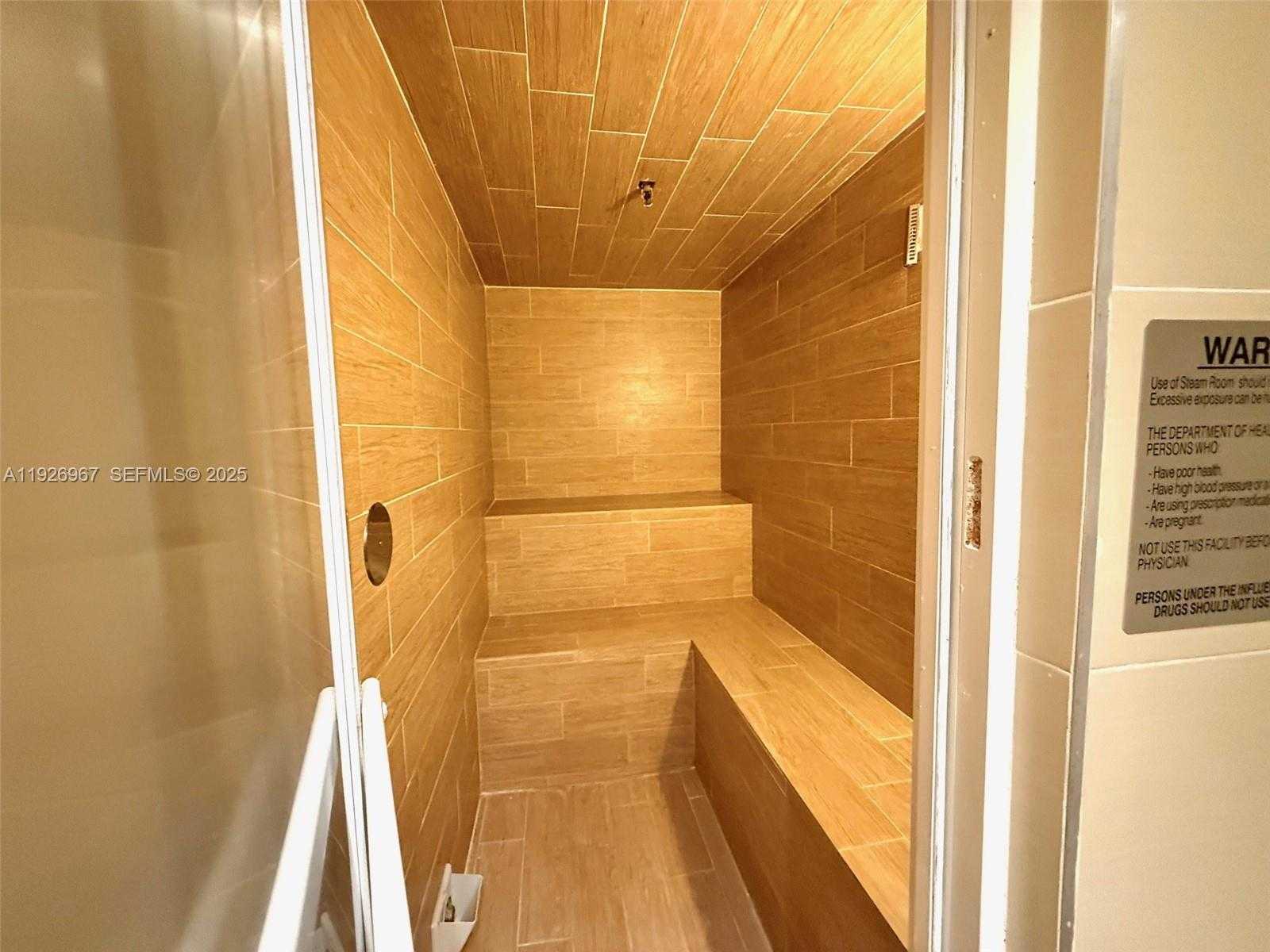 Small Image of 3530 MYSTIC POINTE DR #1714, Aventura Number 34