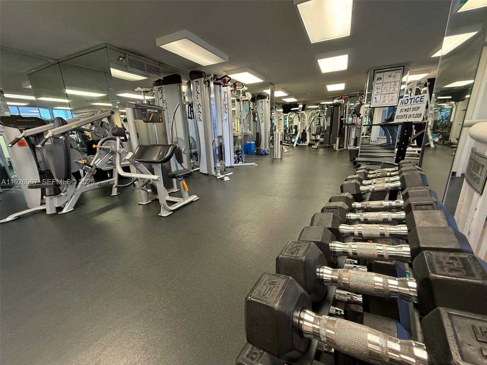 Small Image of 3530 MYSTIC POINTE DR #1714, Aventura Number 40