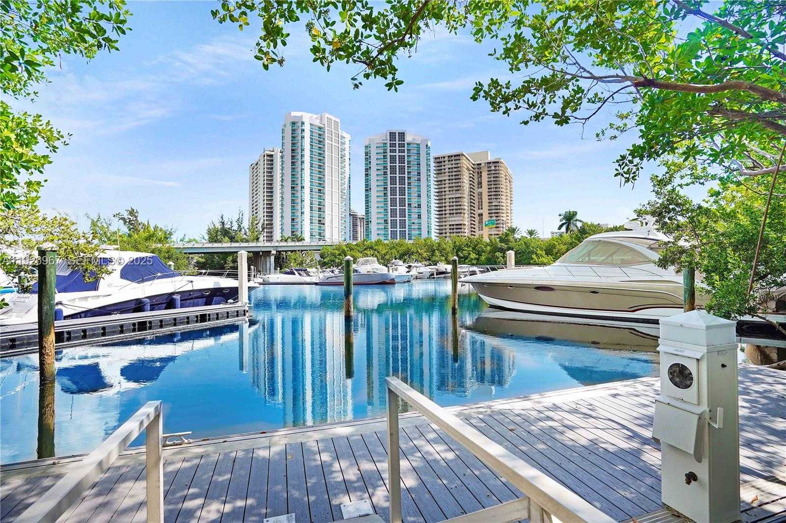 Small Image of 3530 MYSTIC POINTE DR #1714, Aventura Number 48