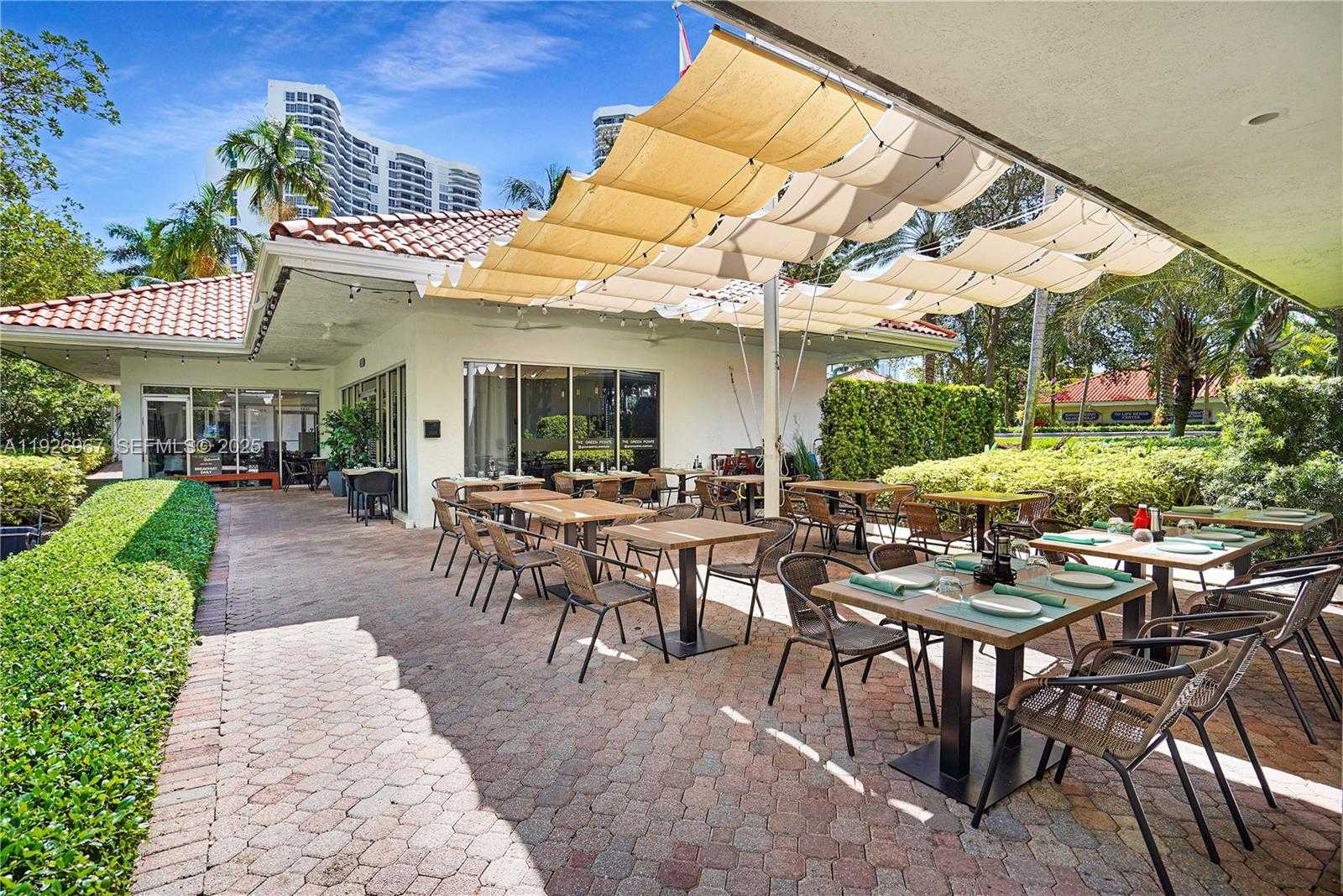 Small Image of 3530 MYSTIC POINTE DR #1714, Aventura Number 51